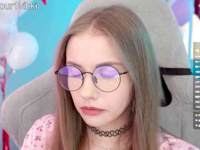 VikkiExtraCheese webcam