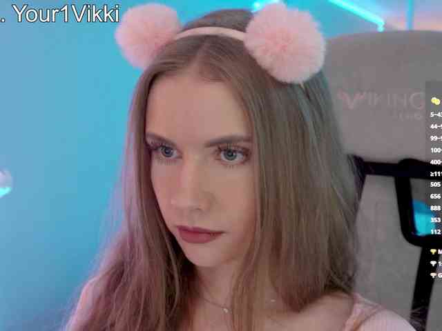 Model: VikkiExtraCheese