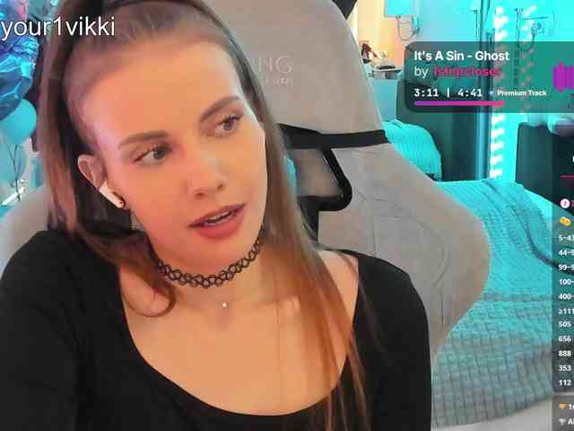 -VikkiL0vesCheese-