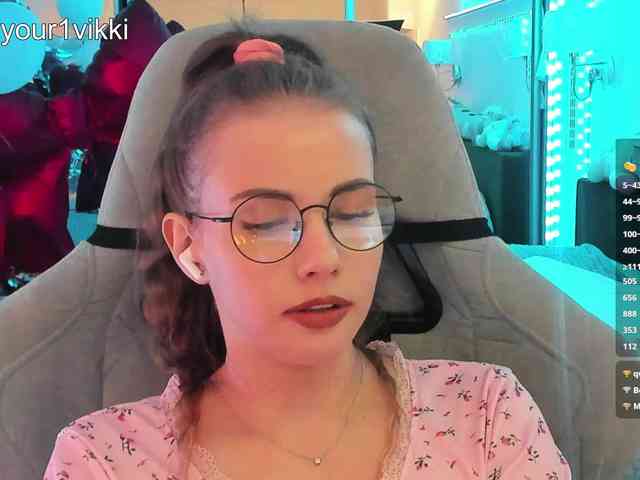 VikkiExtraCheese webcam