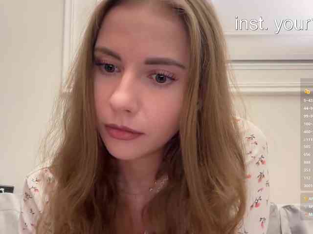VikkiExtraCheese webcam