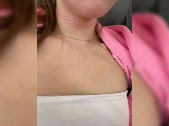 VikkiExtraCheese webcam