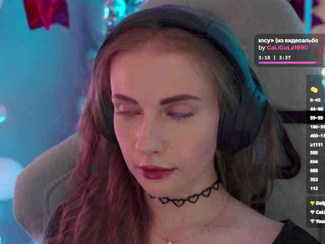 VikkiExtraCheese webcam