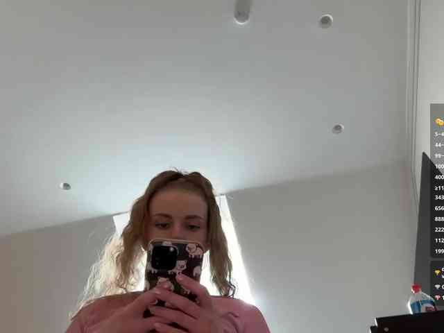 porno webcam -VikkiL0vesCheese-