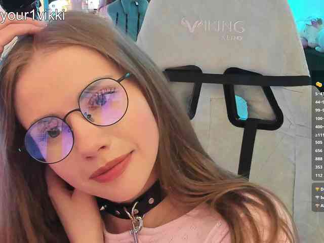 VikkiExtraCheese webcam