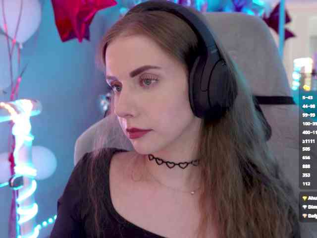 VikkiExtraCheese webcam
