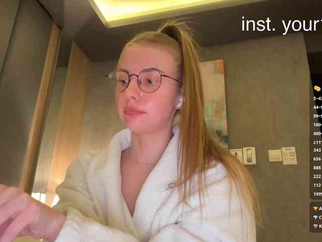 VikkiExtraCheese webcam