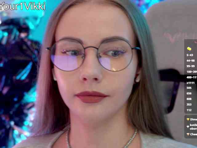 VikkiExtraCheese webcam