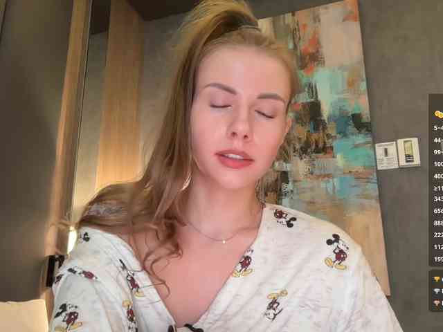 VikkiExtraCheese webcam