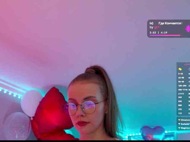 VikkiExtraCheese
