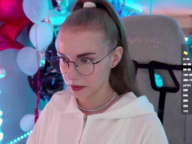 VikkiExtraCheese