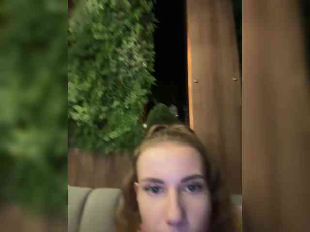 -VikkiL0vesCheese- Sex Cam Show
