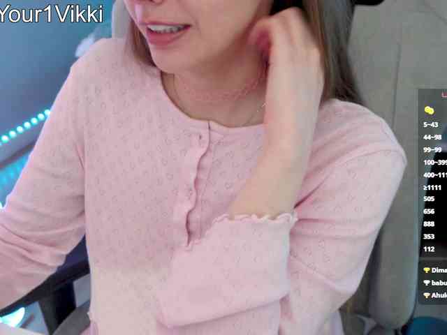 VikkiExtraCheese webcam