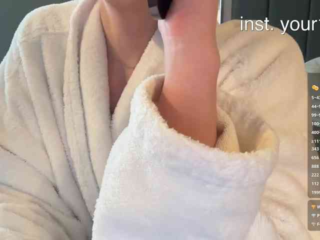 VikkiExtraCheese webcam