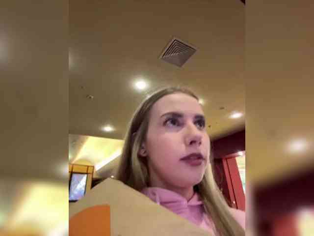 VikkiExtraCheese