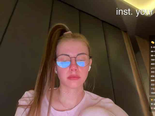 VikkiExtraCheese
