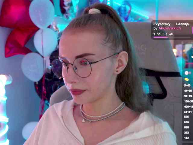 VikkiExtraCheese