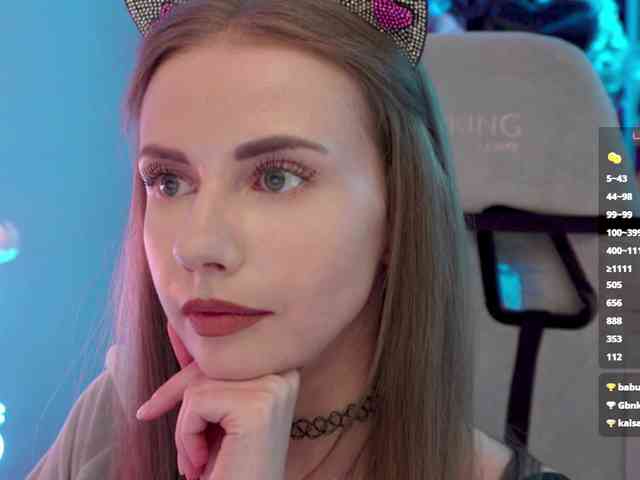 VikkiExtraCheese