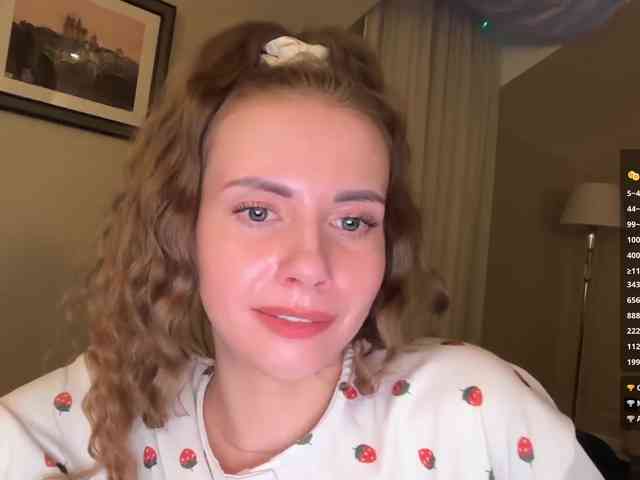 VikkiExtraCheese webcam