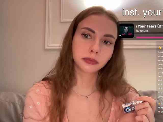 VikkiExtraCheese webcam