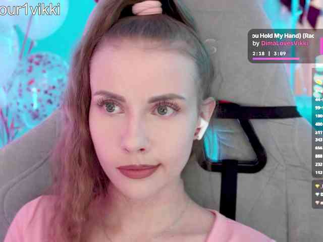 VikkiExtraCheese webcam