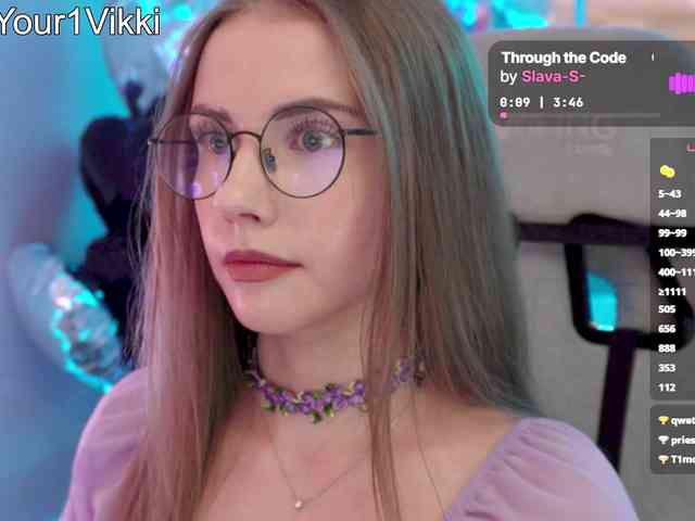 Модель: VikkiExtraCheese