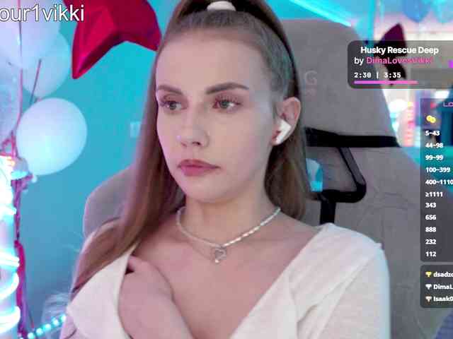 VikkiExtraCheese webcam