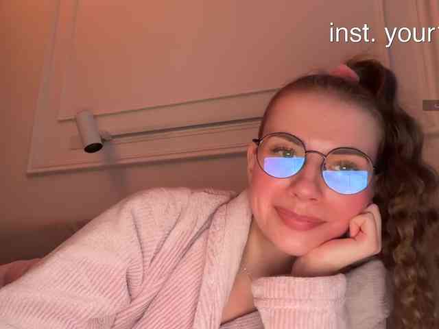 VikkiExtraCheese webcam