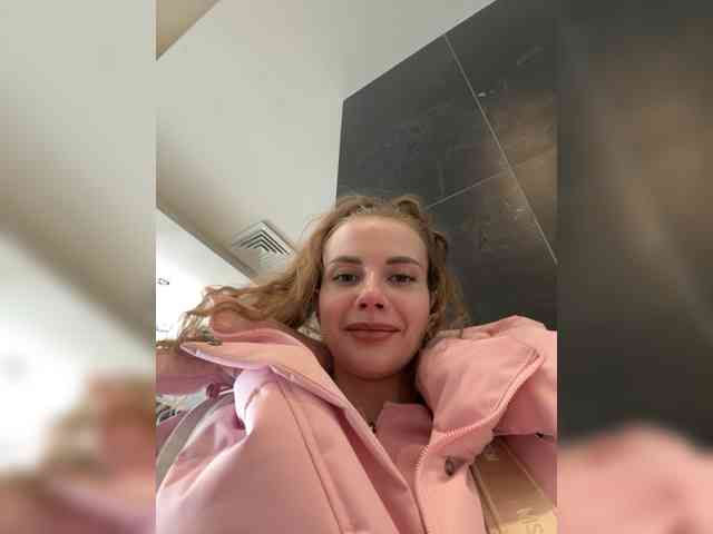 VikkiExtraCheese webcam