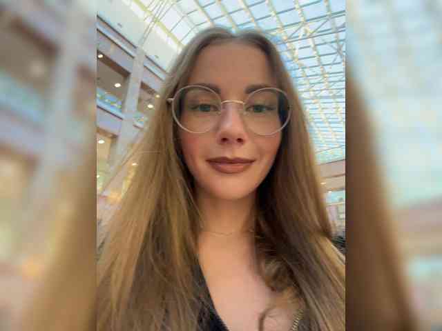 -VikkiL0vesCheese-