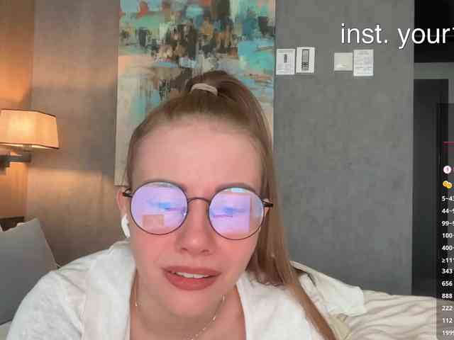 VikkiExtraCheese webcam