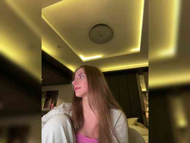 -VikkiL0vesCheese- Sex Cam Show