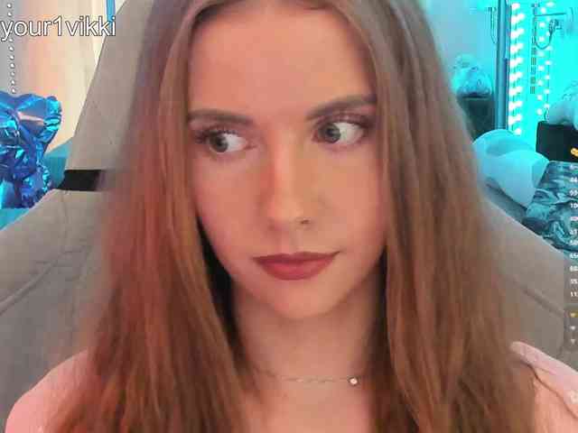 Model: VikkiExtraCheese