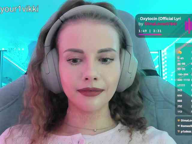 VikkiExtraCheese webcam