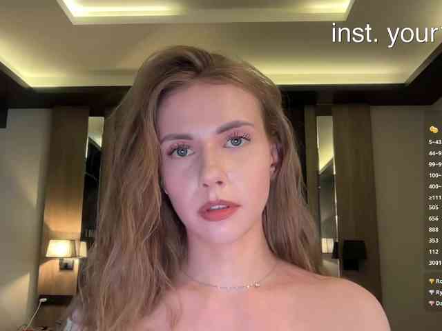 -VikkiL0vesCheese- Sex Cam Show