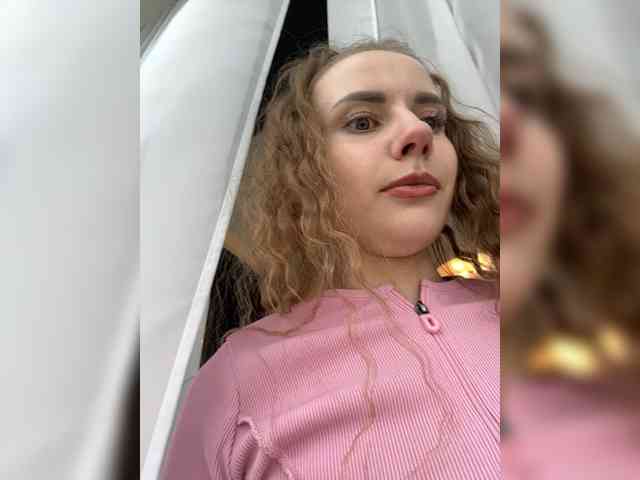 VikkiExtraCheese webcam