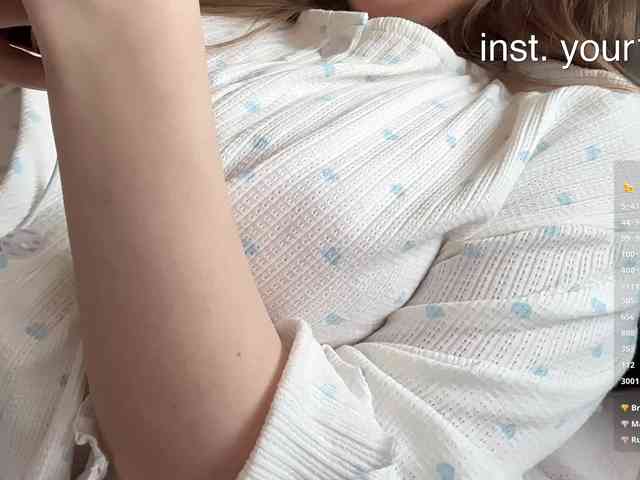 VikkiExtraCheese webcam