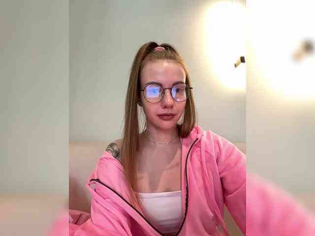 VikkiExtraCheese webcam