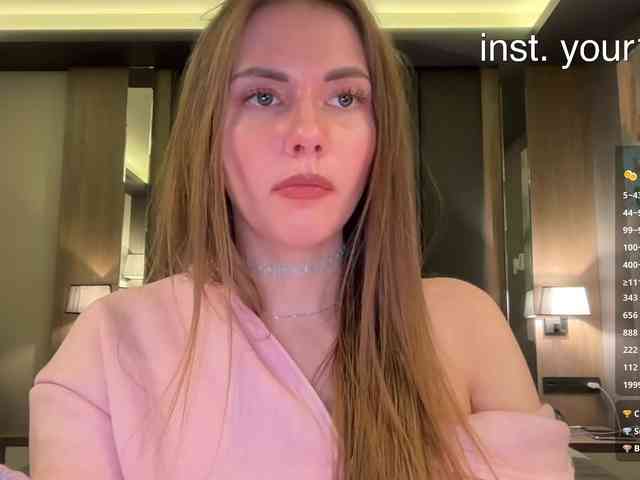 VikkiExtraCheese webcam