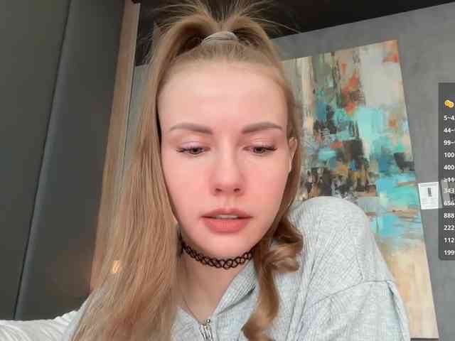 VikkiExtraCheese webcam