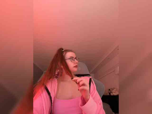 Модель: VikkiExtraCheese