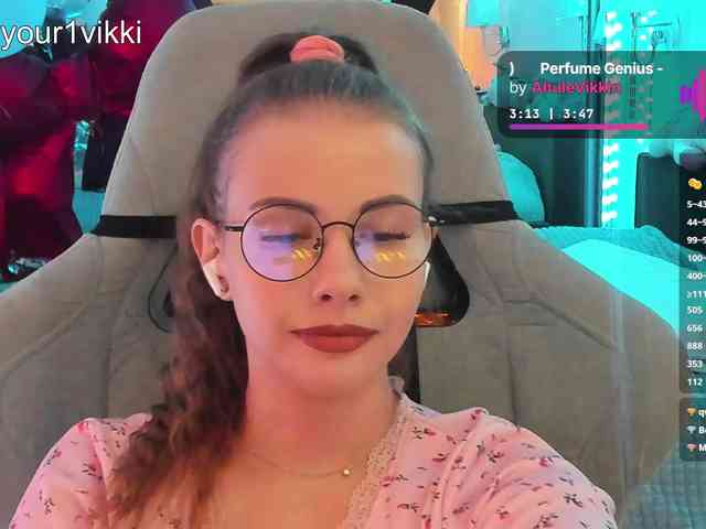 VikkiExtraCheese webcam