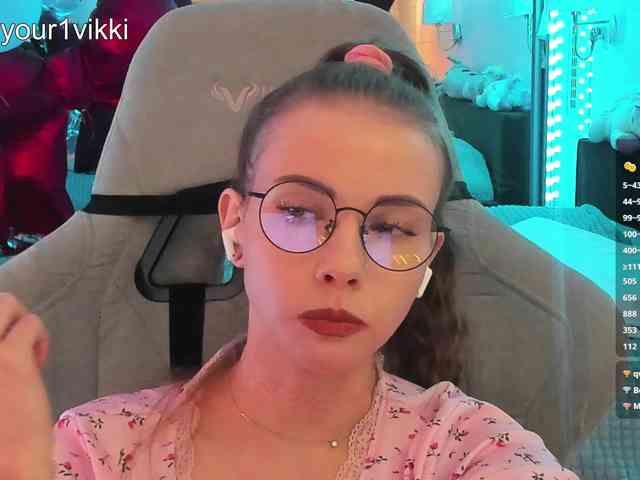 VikkiExtraCheese webcam