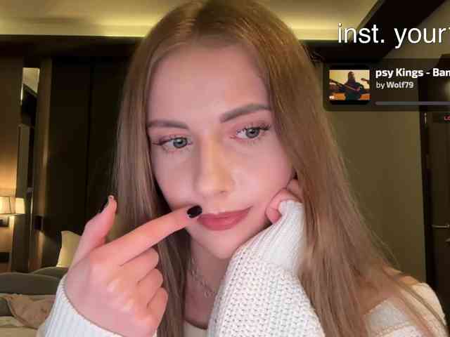 -VikkiL0vesCheese- Sex Cam Show