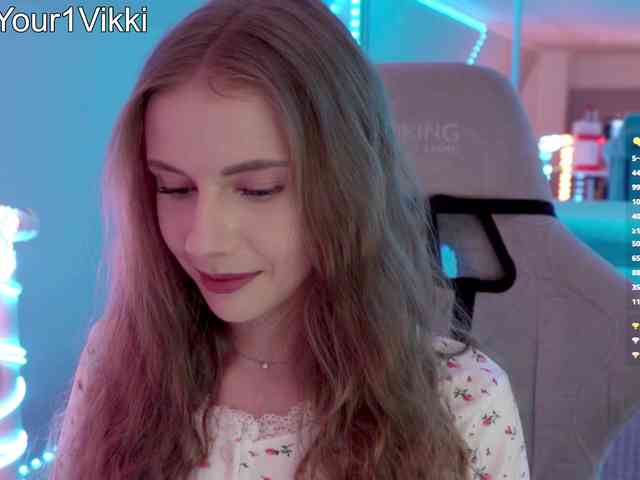 VikkiExtraCheese webcam