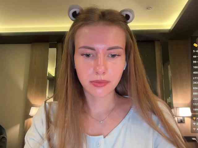 VikkiExtraCheese webcam