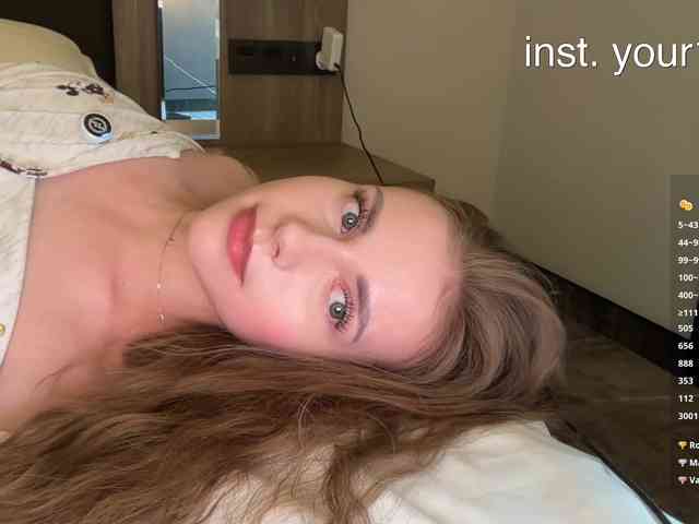 -VikkiL0vesCheese- Sex Cam Show