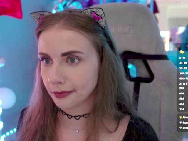VikkiExtraCheese webcam