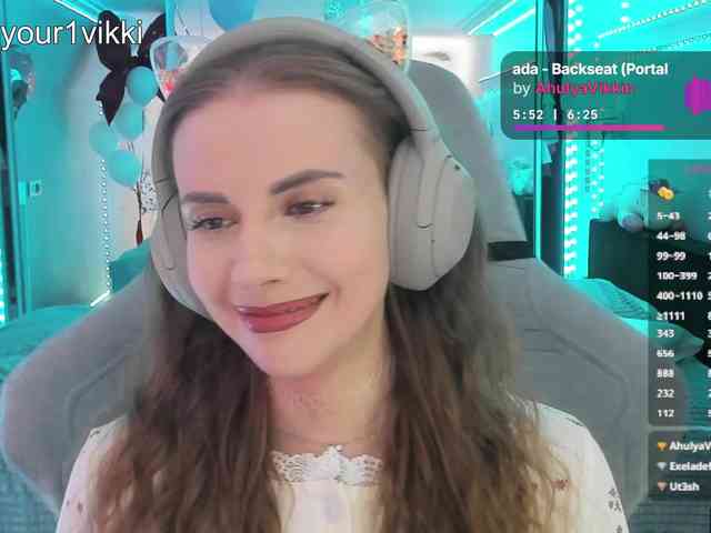 VikkiExtraCheese webcam
