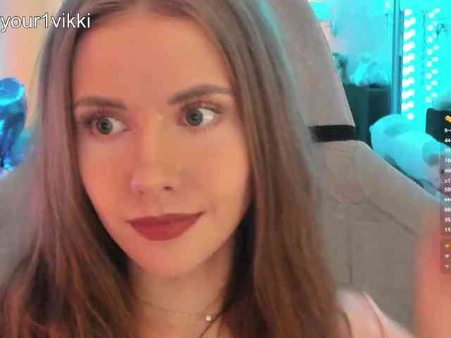 Model: VikkiExtraCheese